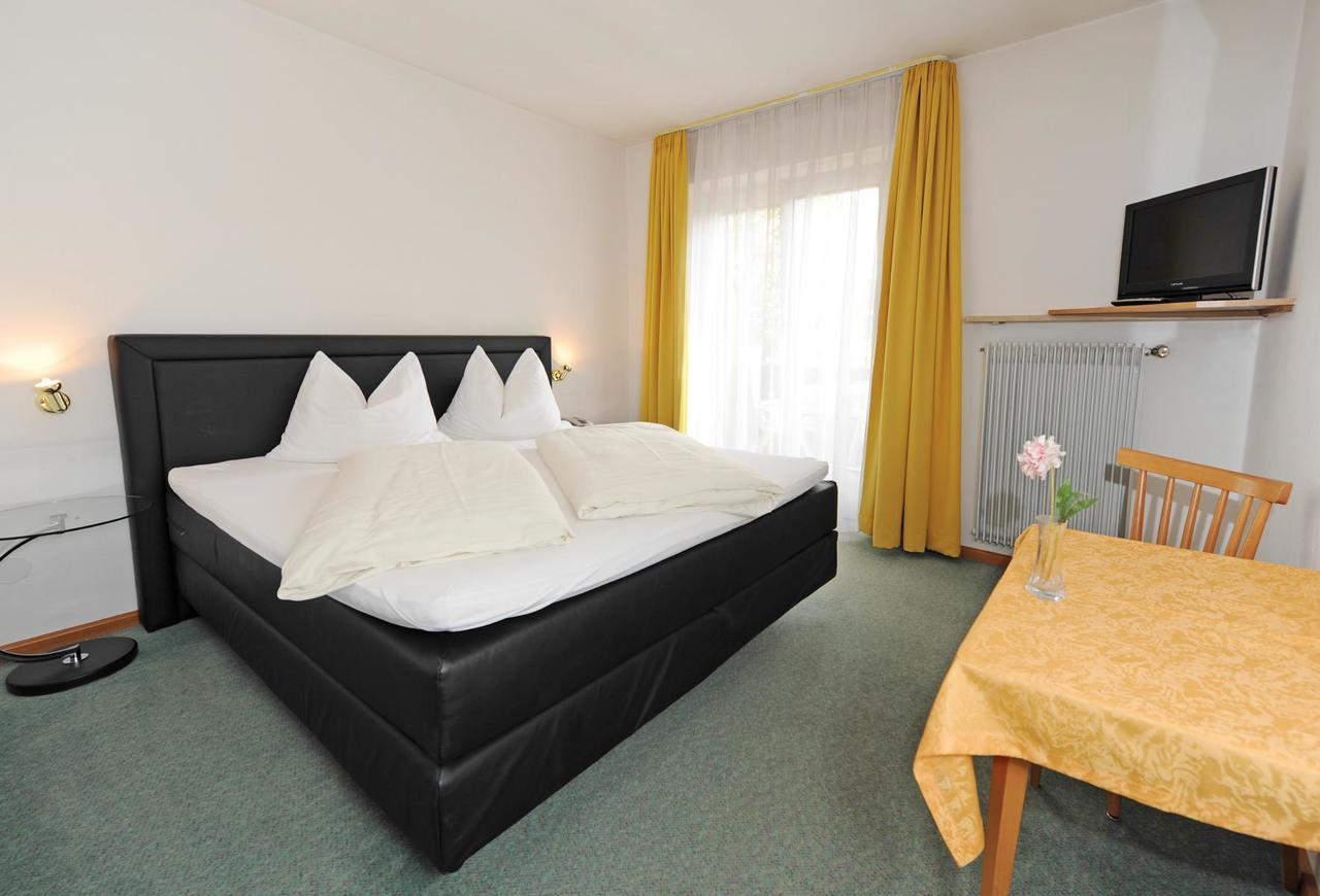Hotel Pension Schweitzer Силандро Экстерьер фото