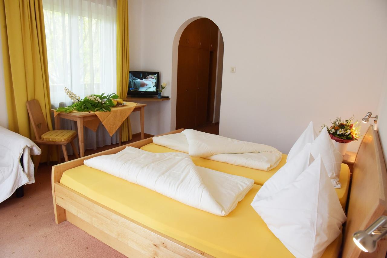 Hotel Pension Schweitzer Силандро Экстерьер фото