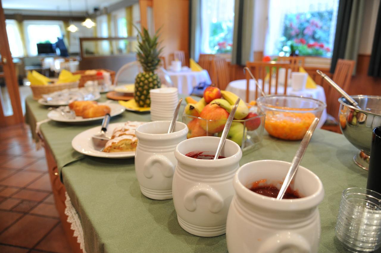 Hotel Pension Schweitzer Силандро Экстерьер фото