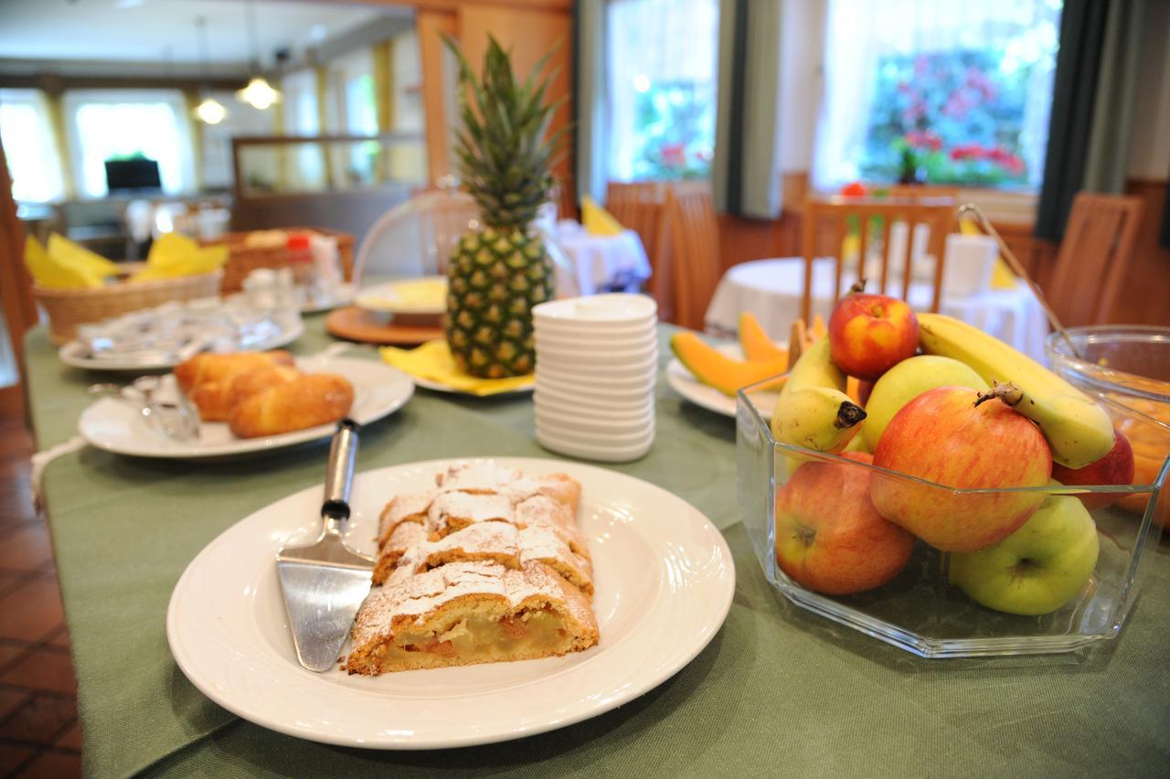 Hotel Pension Schweitzer Силандро Экстерьер фото