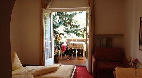 Hotel Pension Schweitzer Силандро Экстерьер фото