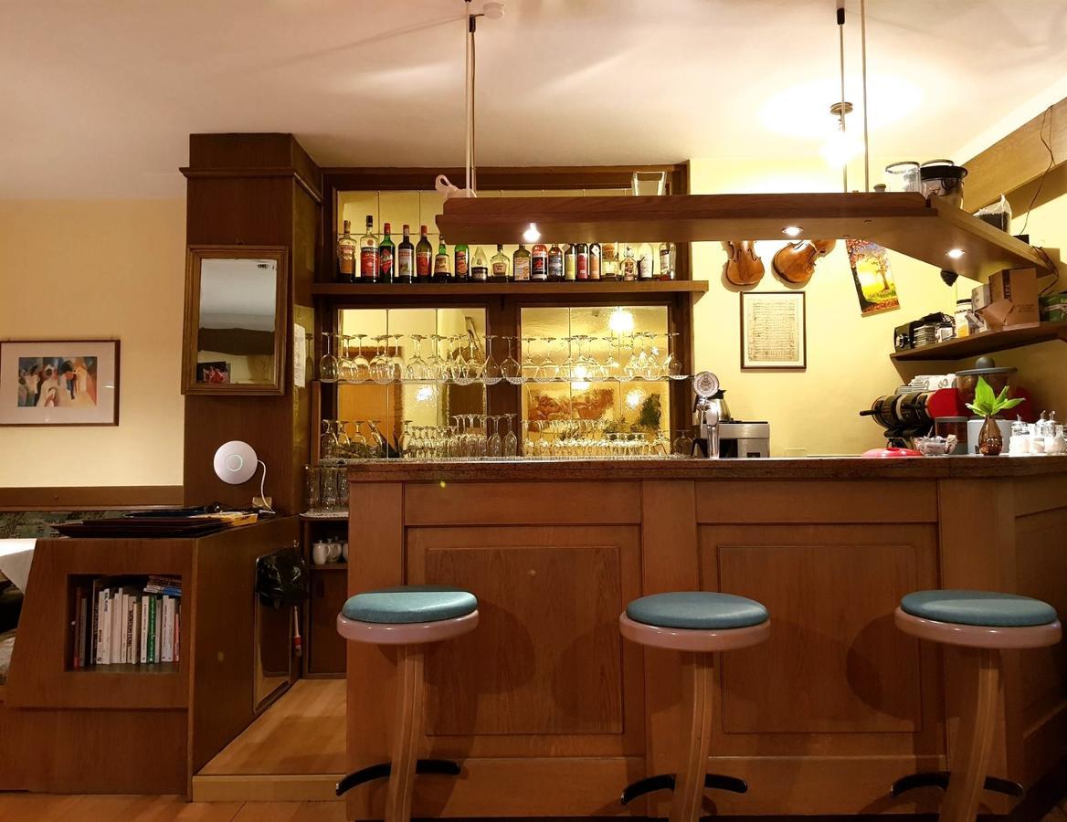 Hotel Pension Schweitzer Силандро Экстерьер фото